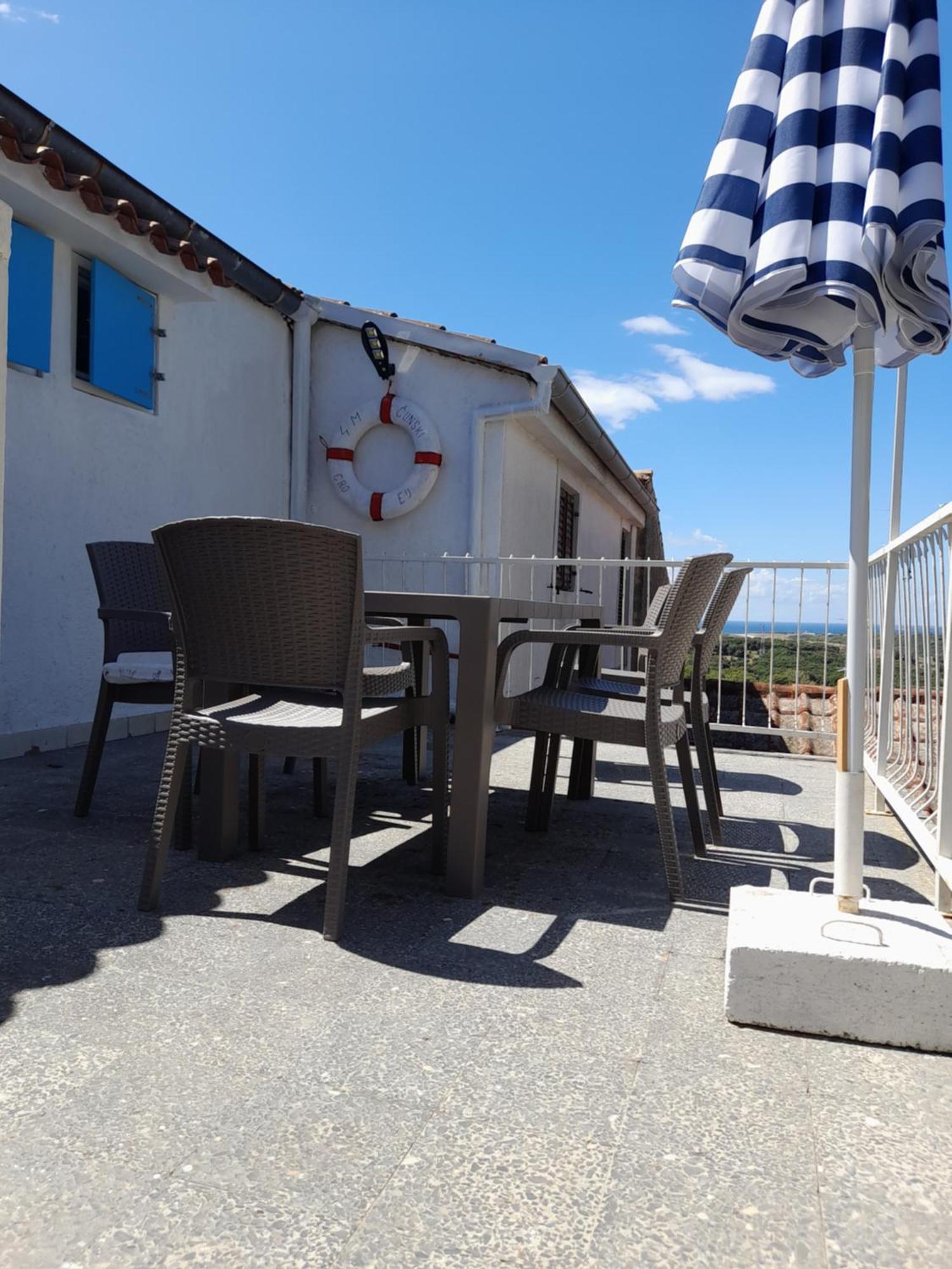 Apartment 4M Cunski Luaran gambar