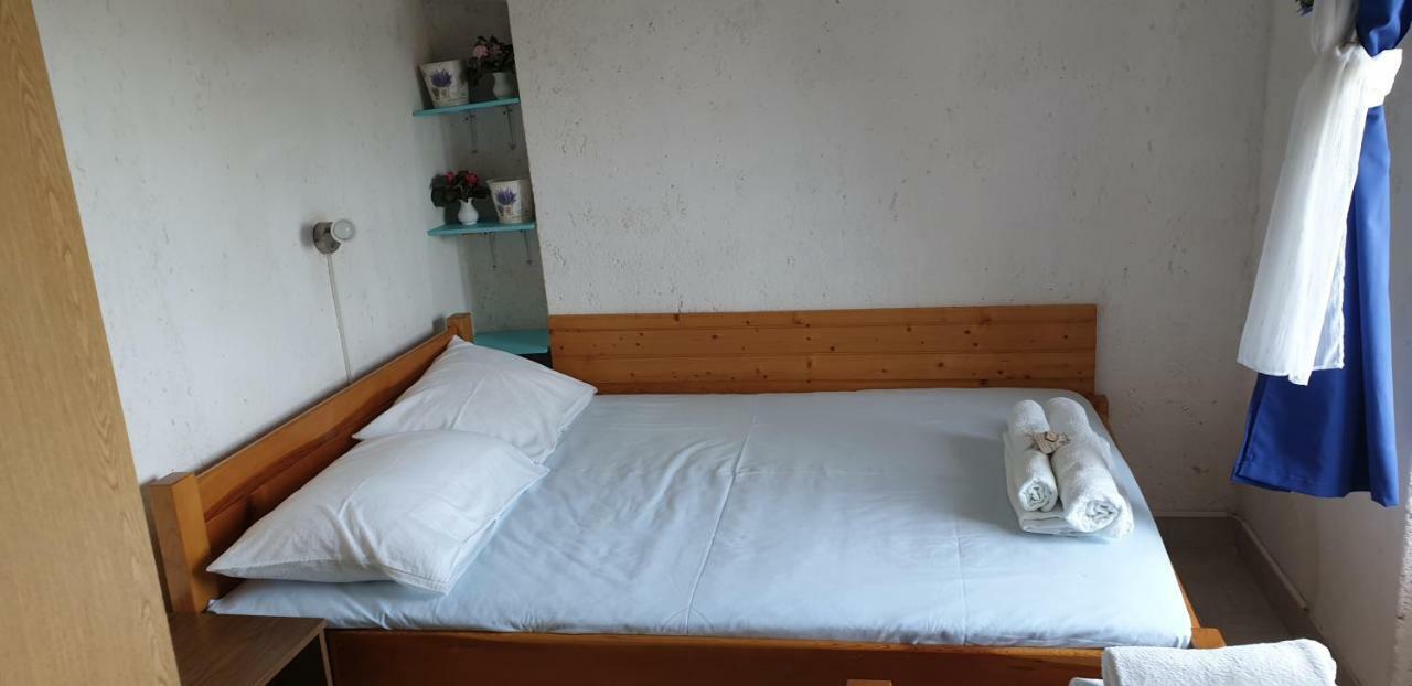 Apartment 4M Cunski Luaran gambar
